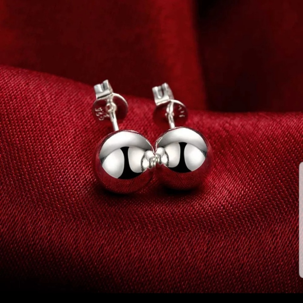 🔥💥Silver Stud 925 Earrings. - Picture 4 of 4
